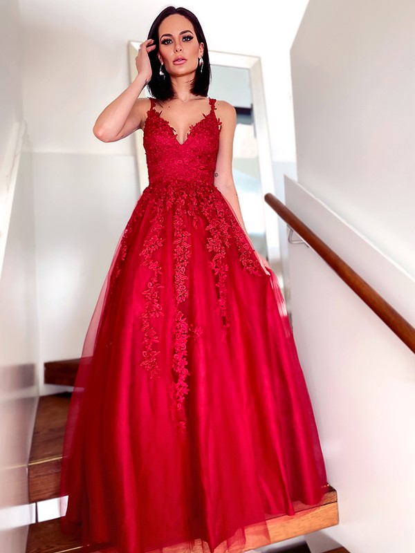 Vestidos de graduación elegantes de tul, corte en A, escote en V, largos hasta el suelo, con apliques y sin mangas.