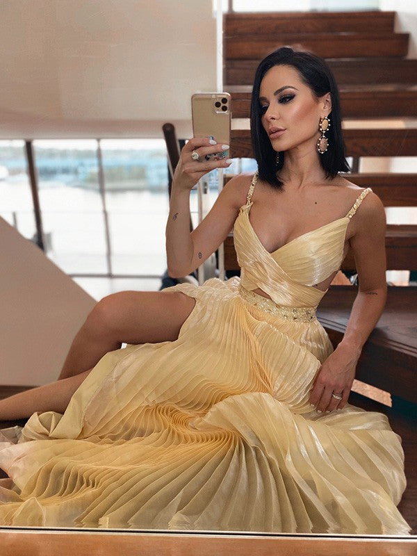 Vestidos de fiesta sin mangas con volantes de organza, escote en V elegante y corte en A