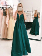 Vestidos de fiesta de satén con volantes y escote en V elegante/corte en A