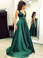 Vestidos de fiesta de satén con volantes y escote en V elegante/corte en A