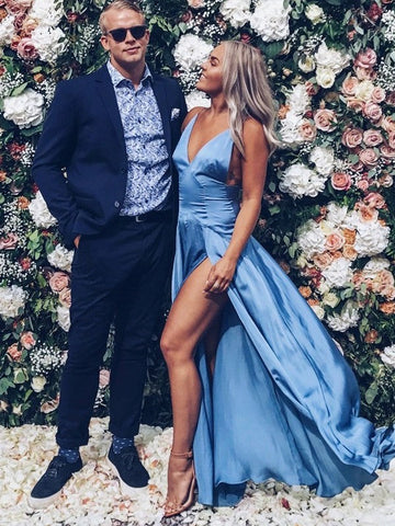 Robes de bal élégantes en satin, coupe trapèze/col en V, sans manches, longueur au sol, à volants, col en V