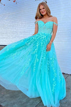 Robe de bal épaules dénudées avec appliques
