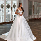 Boho Satin Wedding Dresses A line Lace Appliques Bridal Gowns Elegant V Neck Princess Wedding Party Gowns