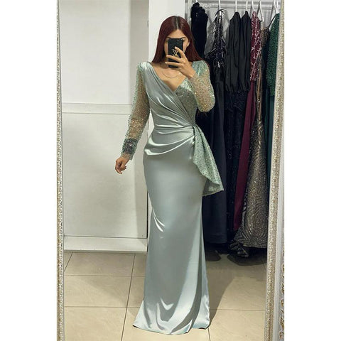 Robe de soirée longue sexy à col en V et manches longues en paillettes