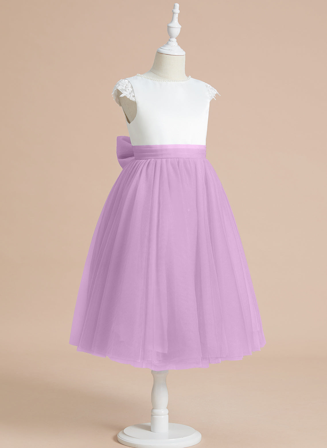 Vestido de niña de las flores para la Primera Comunión, corte en A, satén y tul, hasta la rodilla. 