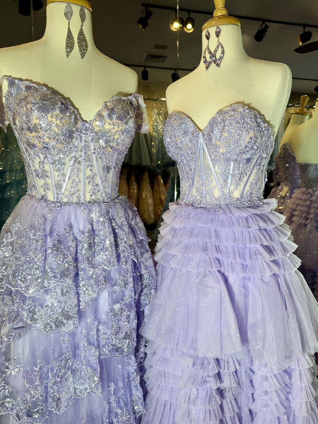 Vestido de graduación largo de tul con escote corazón y corte en A
