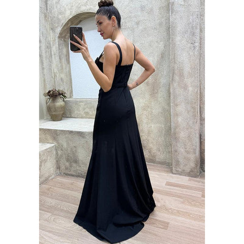 Vestido de fiesta largo con tirantes finos y cuentas, con abertura en la espalda 