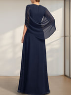Robe de mère de la mariée en mousseline de soie, coupe trapèze, col en V, longueur au sol, avec plis.