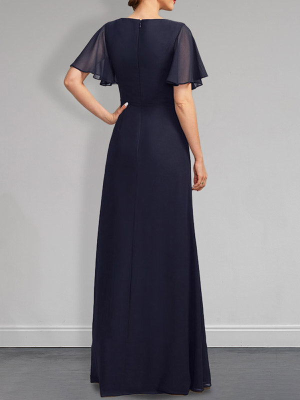 Vestido de corte A asimétrico hasta el suelo para la madre de la novia, de gasa, con lentejuelas y plisados.
