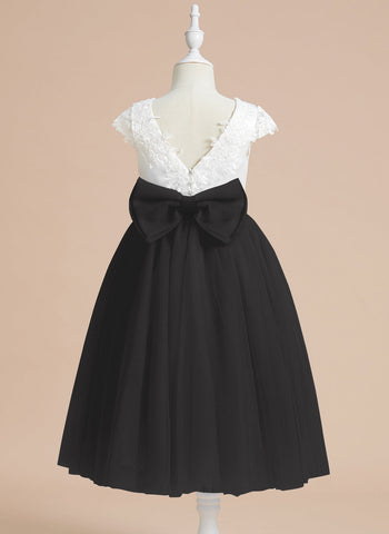 Vestido de niña de las flores para la Primera Comunión, corte en A, satén y tul, hasta la rodilla. 