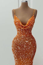 Vestido largo de sirena con lentejuelas, escote en V y tirantes finos para baile de graduación