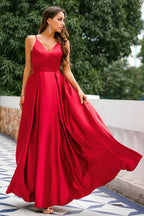 Robe de bal en satin bordeaux