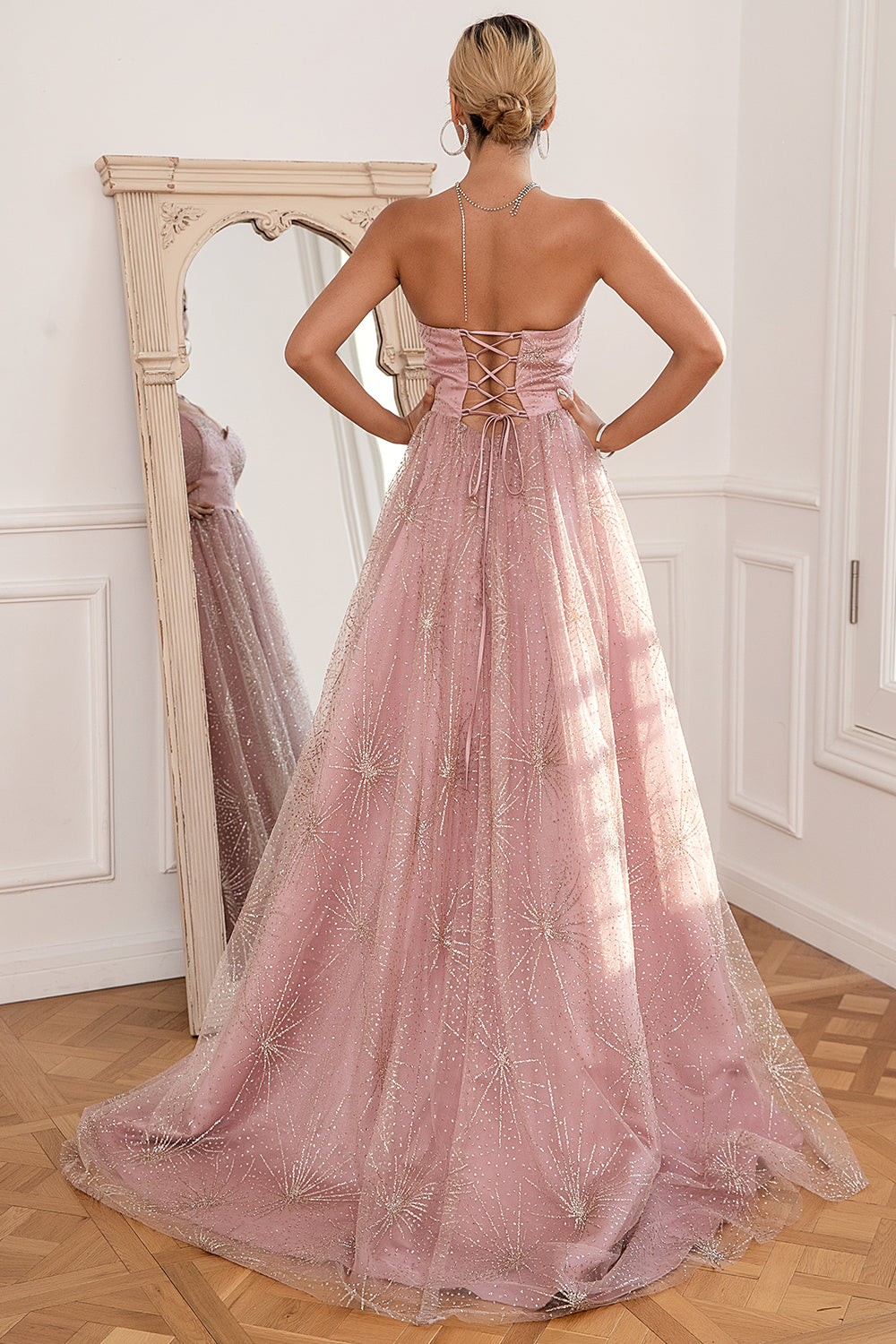 Robe de bal longue rose poudré à paillettes avec fente