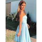 Robe de bal longue trapèze en satin bleu ciel sans bretelles 