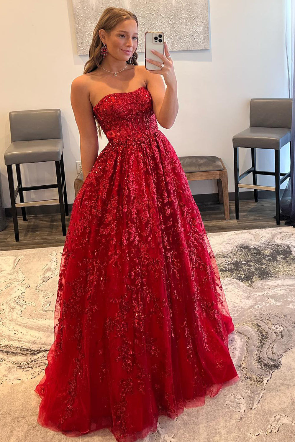 Vestido largo de fiesta rojo sin tirantes de corte A