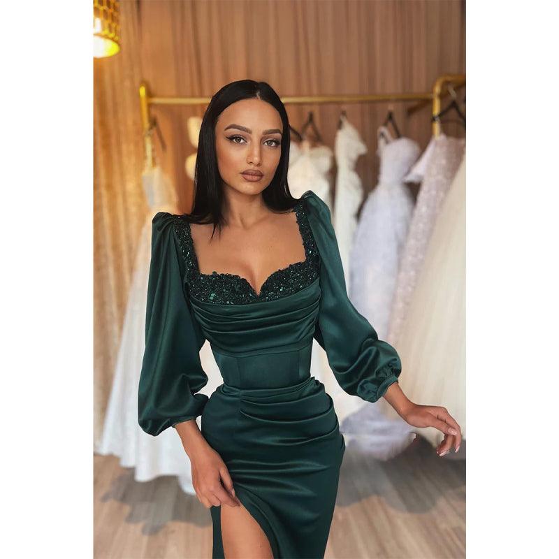 Vestidos de noche formales largos con escote en forma de corazón y mangas largas con abertura