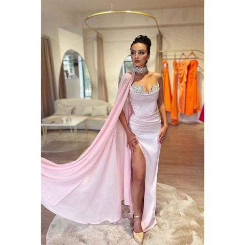 Vestido de fiesta formal elegante negro con abertura y cuentas de corte tubo/columna