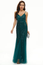 Robe de bal longue fourreau à fines bretelles et sequins noirs