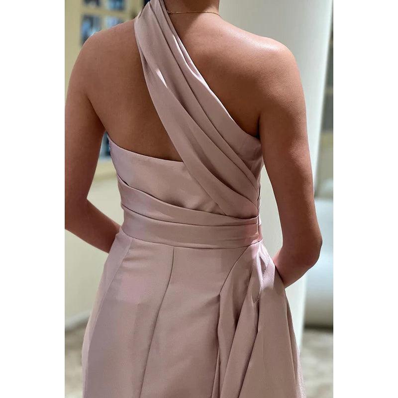 Vestido de fiesta sin mangas, de satén, con pliegues y un solo hombro, corte tubo/columna