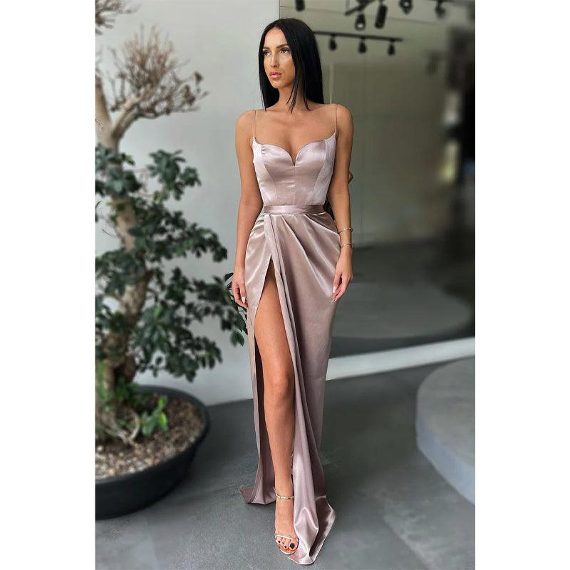 Robe de bal longue fendue à bretelles spaghetti pour femme