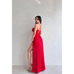 Robe de soirée longue en satin froncé, coupe fourreau/colonne, décolleté en cœur