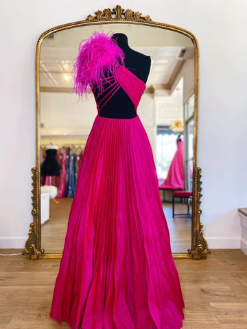 Robe de bal trapèze plissée asymétrique en taffetas