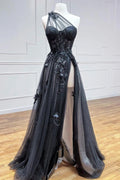 Robe de bal noire asymétrique à corset et appliques