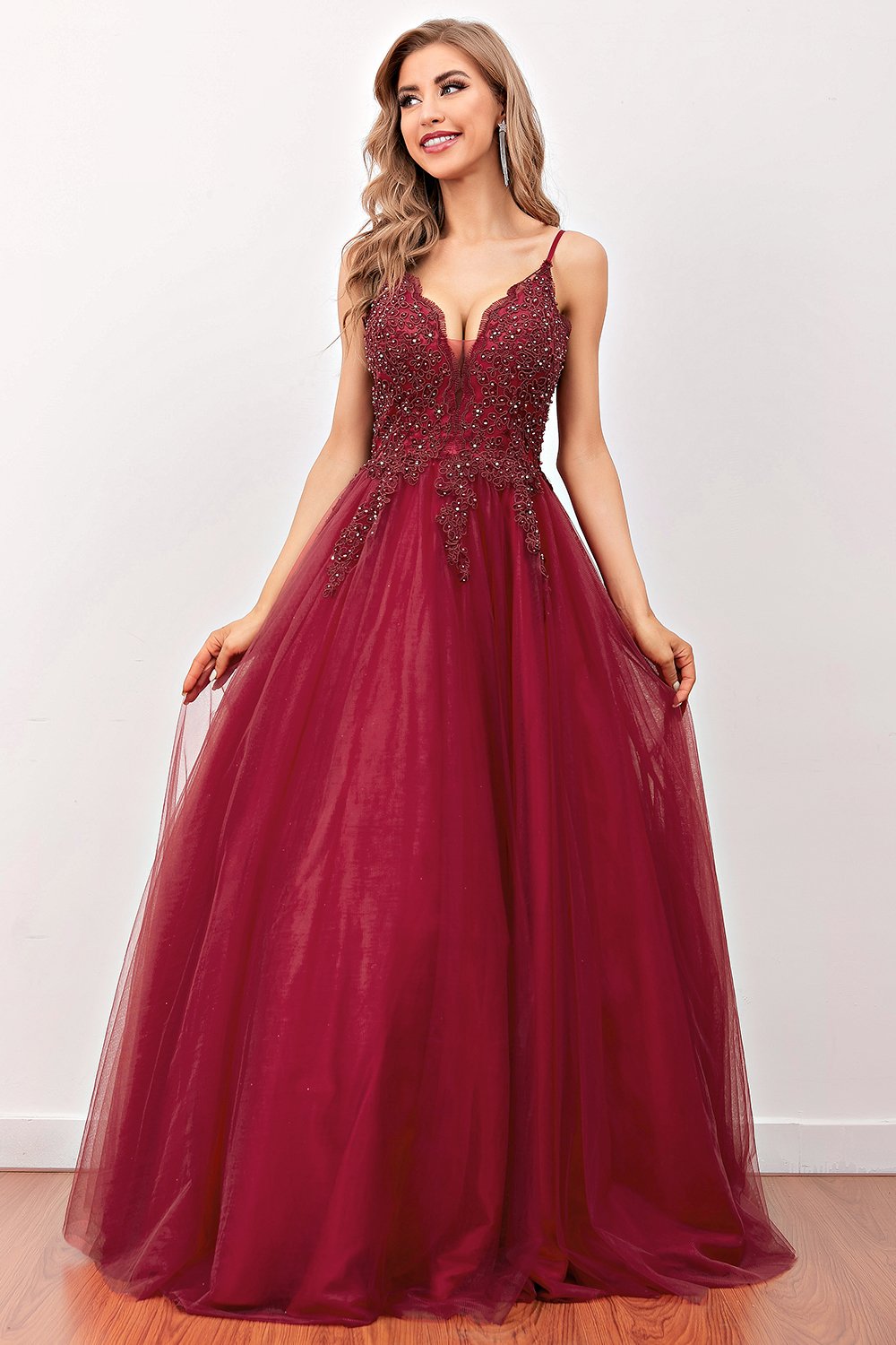 Robe de bal longue bordeaux à perles