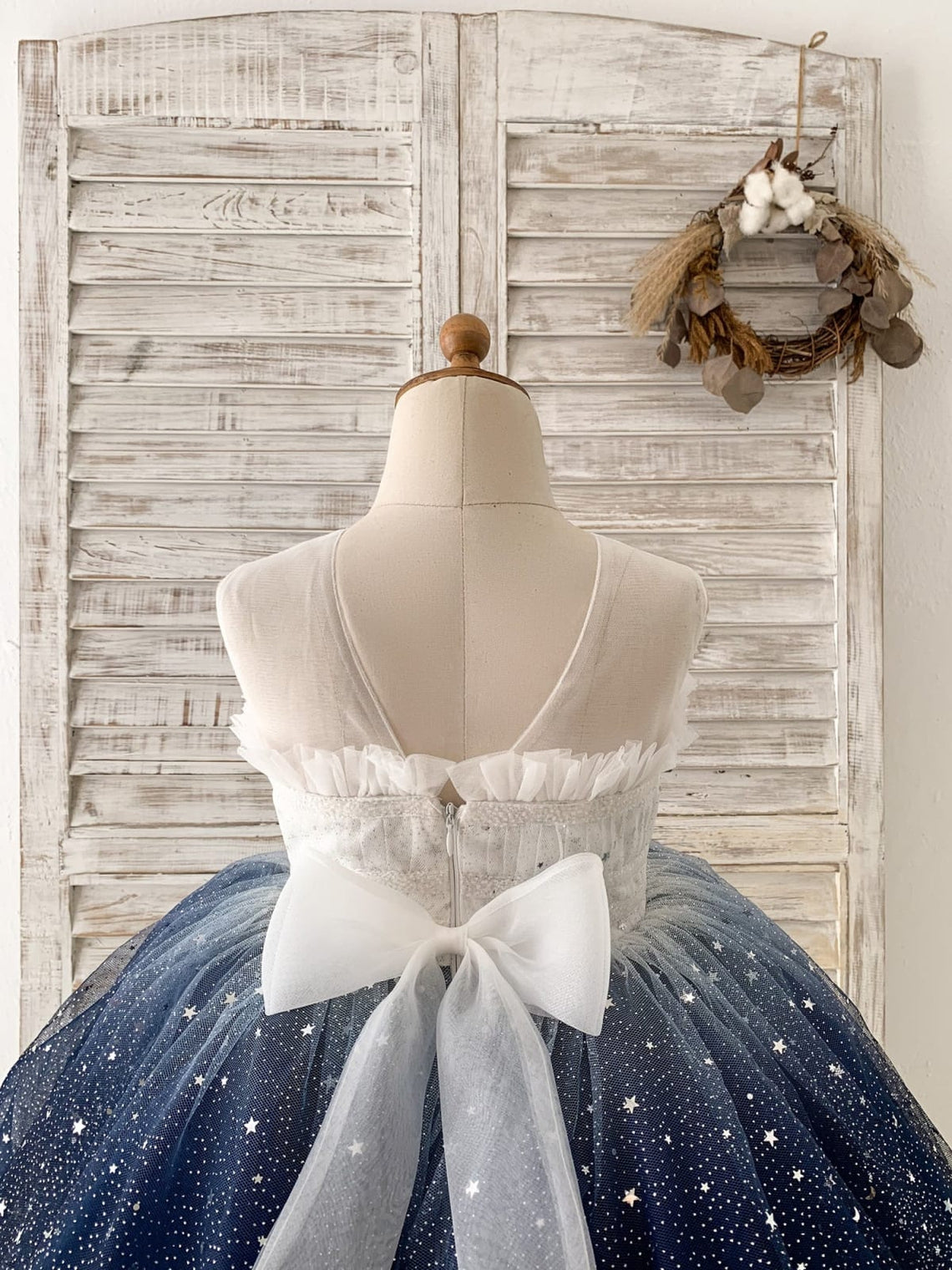 Impresionante vestido de niña azul degradado de tul hasta la rodilla 
