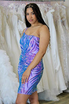 Robe de bal courte à paillettes violettes asymétriques et fourreau scintillant