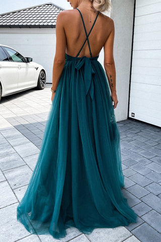 Robe de soirée sexy en dentelle unie et résille à col en V 