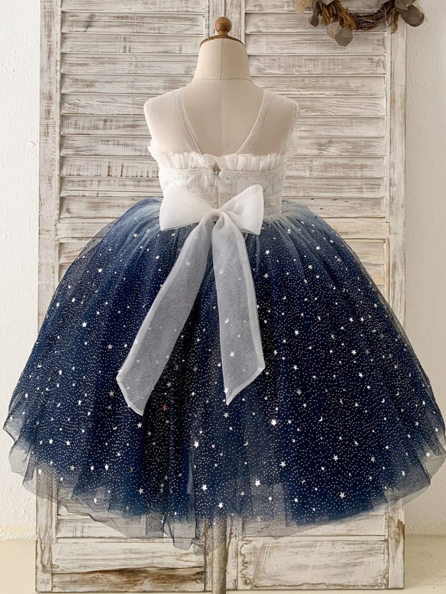 Impresionante vestido de niña azul degradado de tul hasta la rodilla 