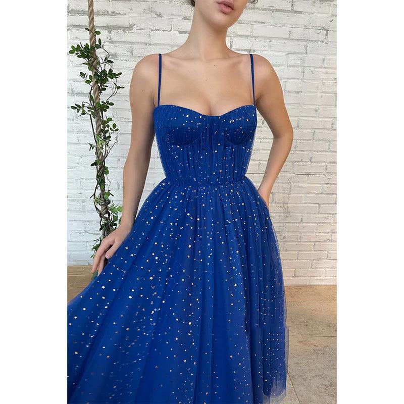 Robe de bal scintillante en tulle étoilé à bretelles spaghetti et poches 