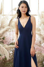 Vestido de dama de honor de gasa con escote en V