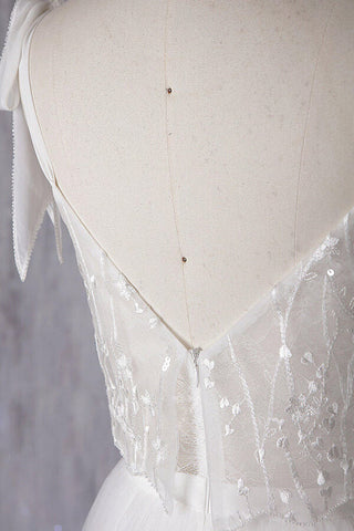 Vestido de novia largo de corte A, escote corazón, tul, encaje y espalda descubierta, asequible