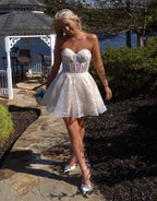 Vestido de fiesta de línea A con escote corazón
