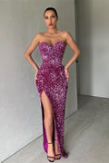 Vestidos de graduación seductores con lentejuelas brillantes, escote corazón y abertura lateral
