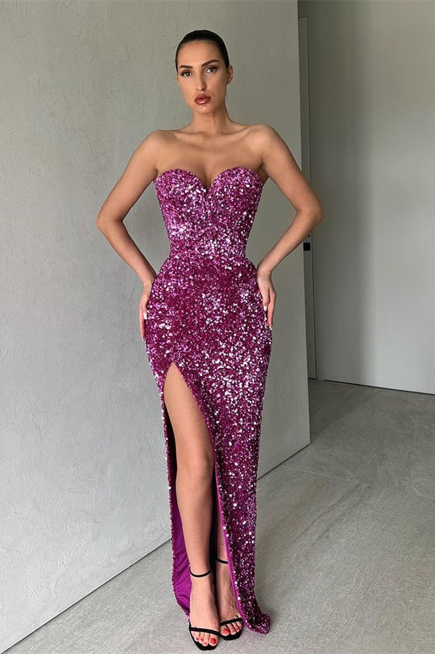 Vestidos de graduación seductores con lentejuelas brillantes, escote corazón y abertura lateral