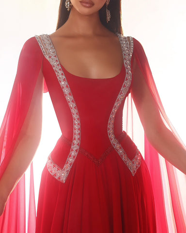 Superbe robe de bal rouge trapèze en tulle sans manches avec volants