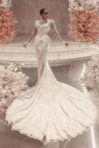 Impresionante vestido de novia largo blanco de encaje columna, cuello alto, manga larga y apliques con cola