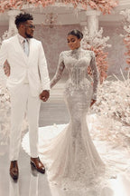 Impresionante vestido de novia largo blanco de encaje columna, cuello alto, manga larga y apliques con cola