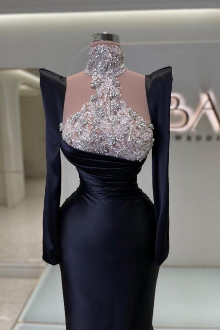 Impresionantes vestidos de fiesta negros de manga larga de satén con cola de pedrería