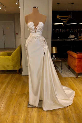 Magnifique robe de bal longue ivoire avec appliques sirène