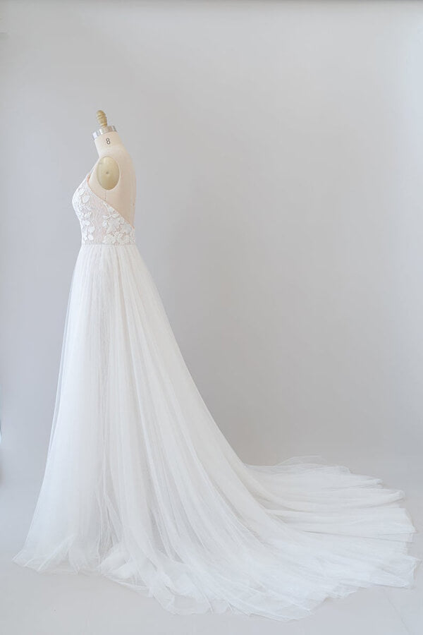 Impresionante vestido de novia largo de corte A con cola de capilla, apliques, tul y espalda descubierta