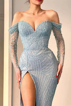 Impresionante vestido de fiesta largo de sirena con hombros descubiertos, abertura, encaje, lentejuelas y mangas largas.
