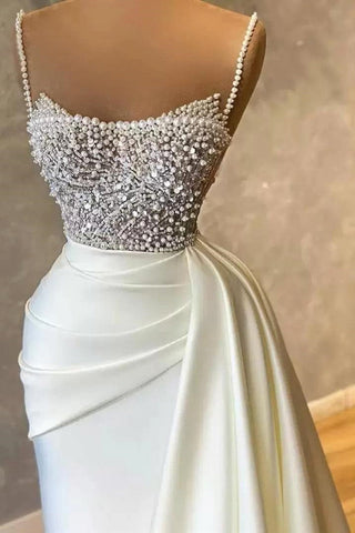 Magnifique robe de bal longue sirène bustier en satin ornée de sequins et de perles