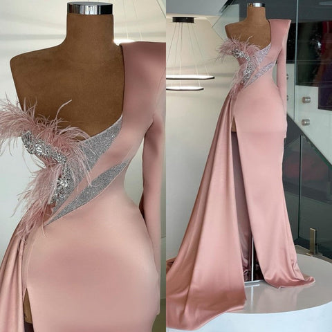 Magnifique robe de bal sirène asymétrique à manches longues et fente longue