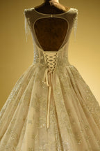 Magnifique robe de mariée princesse en tulle ivoire à lacets et perles scintillantes 