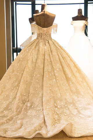 Magnifique robe de mariée bustier à manches courtes et applications de dentelle 