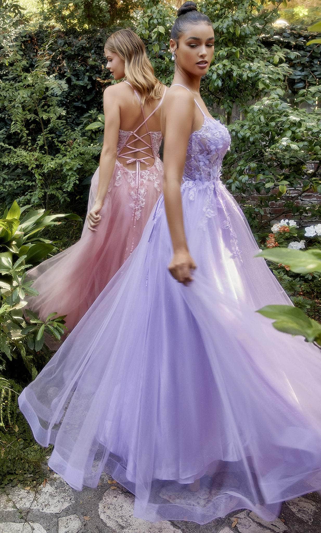 Vestido de graduación clásico con escote redondo